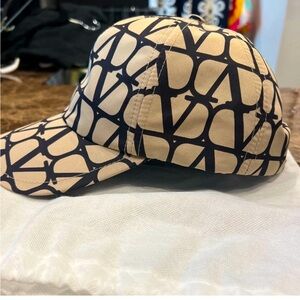 Valentino Garavani
Toile Iconographe Baseball Cap in Nylon